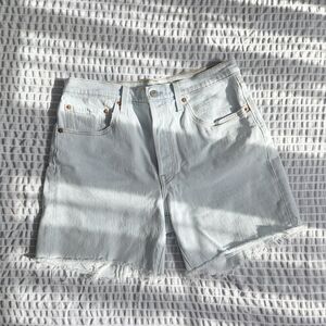 Levi's Denim Shorts Mid Thigh Bermuda Raw Hem Bleach Light Wash